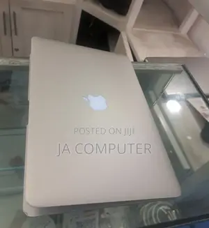 New Laptop Apple MacBook Air 2015 4GB Intel Core I5 SSD 128GB