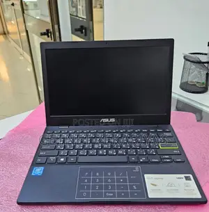 New Laptop Asus VivoBook 15 X505BA 4GB Intel Core M SSD 256GB