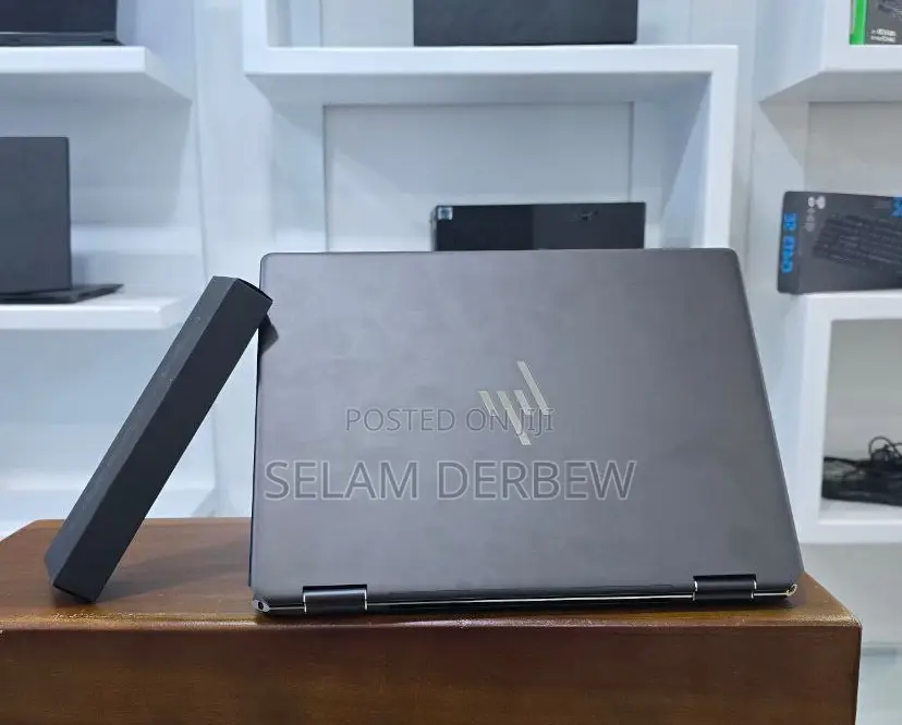 New Laptop HP Spectre X360 16GB Intel Core I7 SSD 1T
