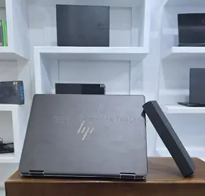 New Laptop HP Spectre 16GB Intel Core I7 SSD 1T