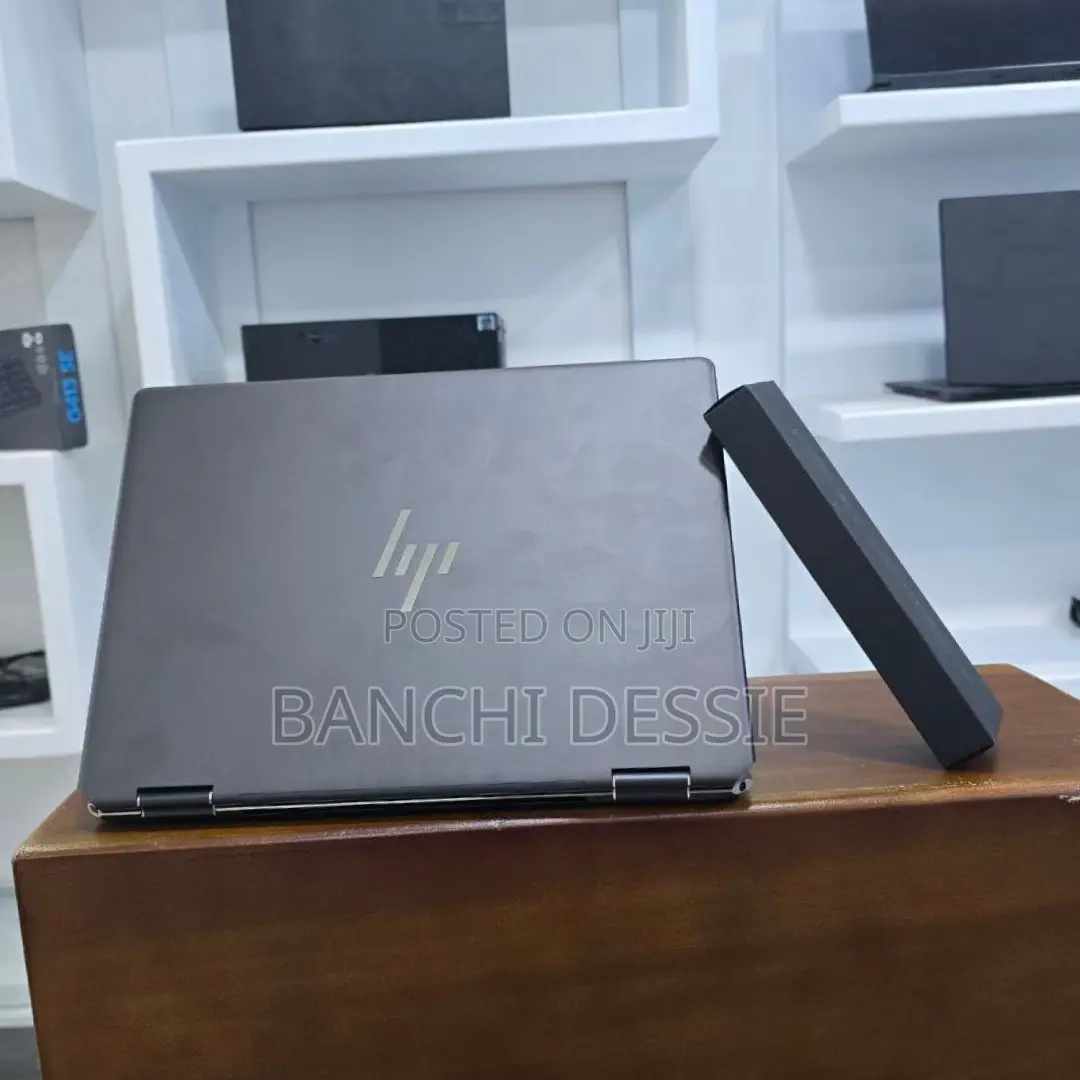New Laptop HP Spectre 16GB Intel Core I7 SSD 1T