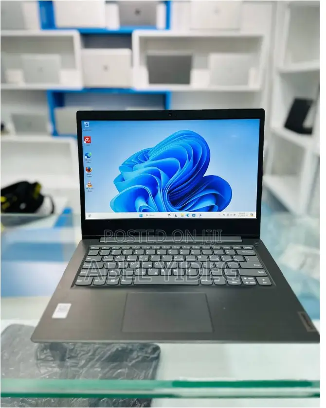New Laptop Lenovo Ideapad 3 8GB Intel Core I3 SSD 256GB