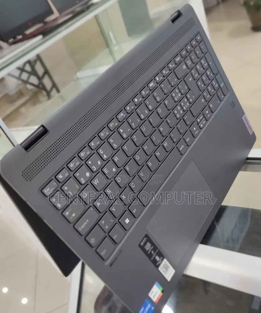 New Laptop Lenovo IdeaPad Flex 14 8GB Intel Core I5 SSD 512GB