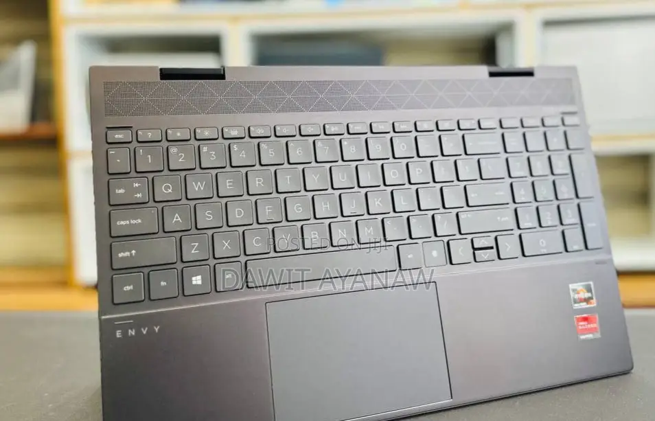 New Laptop HP Envy X360 16GB AMD Ryzen 5 SSD 512GB