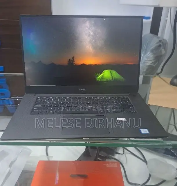 New Laptop Dell XPS 15 16GB Intel Core I9 SSD 512GB