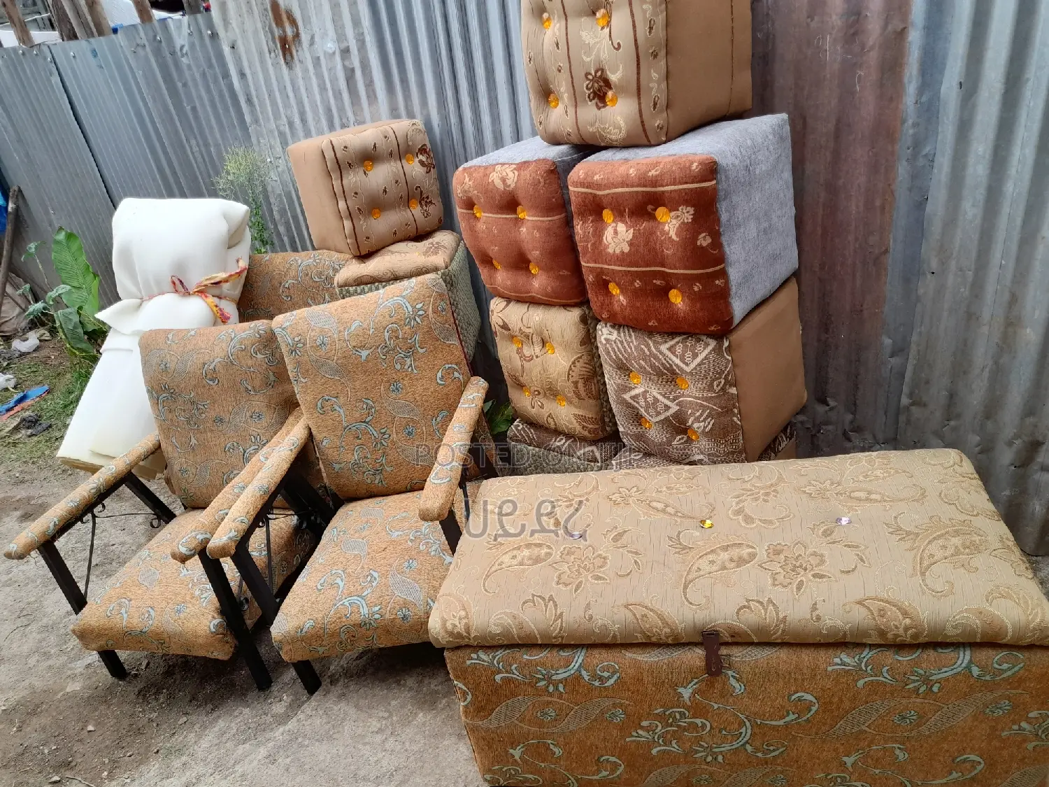 Sofa Furniturs Mentenance Service.Dor to Dor at Selam 2
