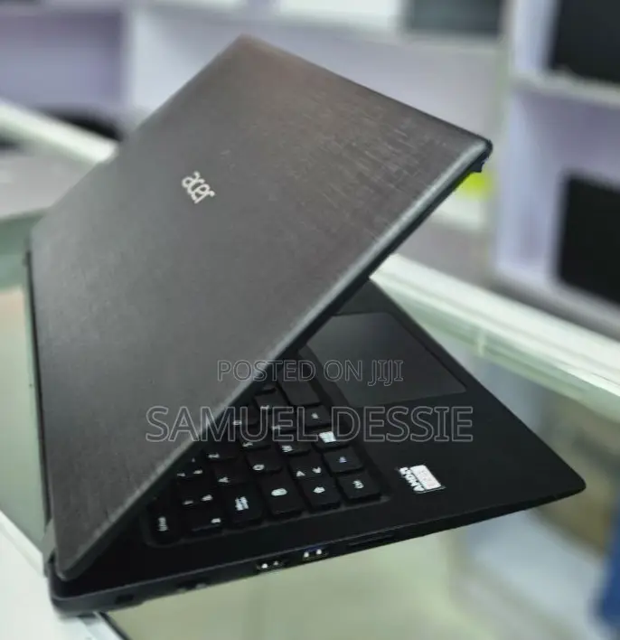 Laptop Acer Aspire 5 4GB Intel Core 2 Quad HDD 1T