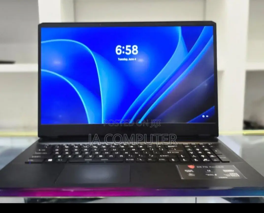 New Laptop MSI Raider GE76 12UGS 16GB Intel Core I7 SSD 1T