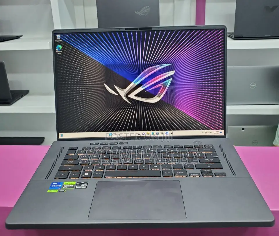 New Laptop Asus ROG Zephyrus G16 16GB Intel Core I7 SSD 1T