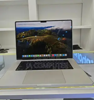 New Laptop Apple MacBook Pro 16GB Apple M2 Ultra SSD 1T