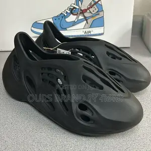 Adidas Yezzy Foam Runner  High Master Quality Luxury