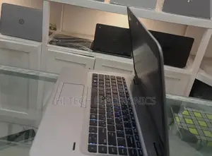 New Laptop HP EliteBook 840 8GB AMD SSD 256GB