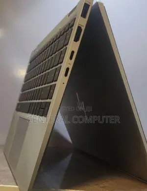 New Laptop HP EliteBook X GB Intel Core I7 SSD 1T