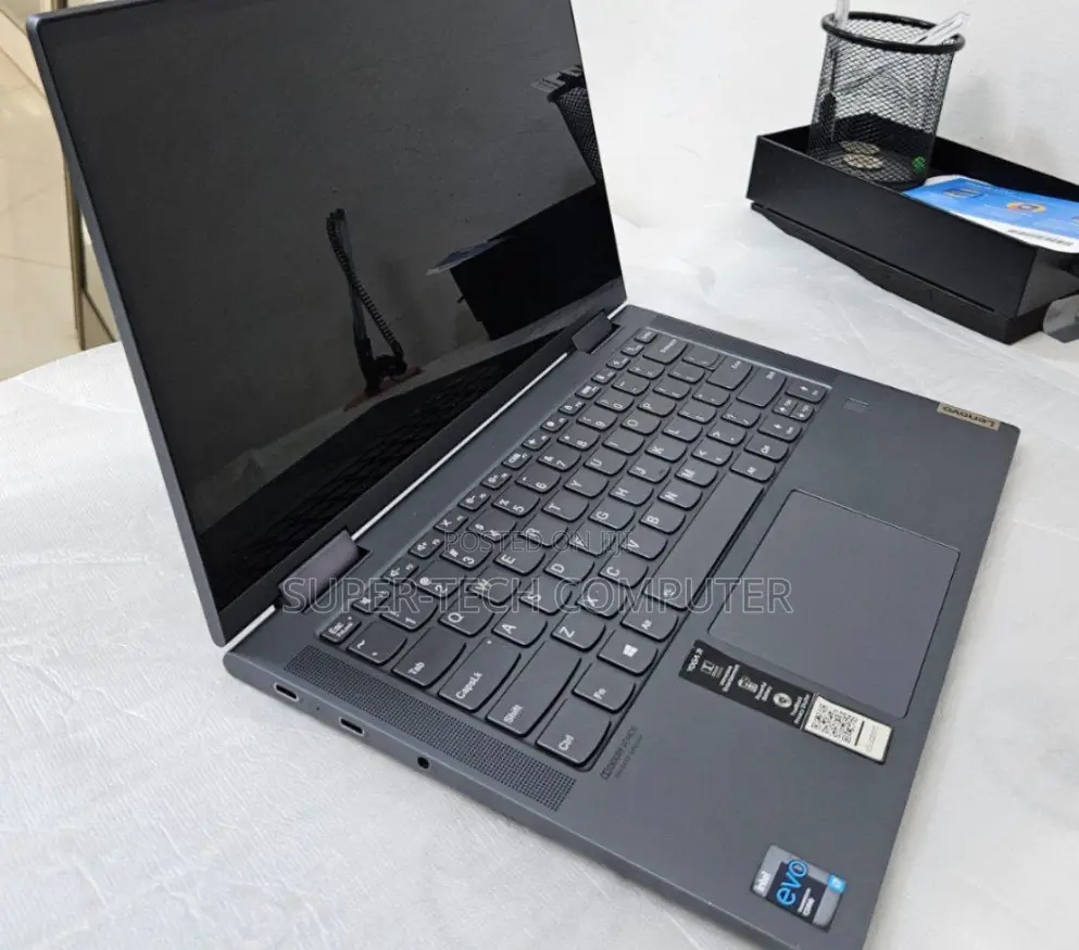 New Laptop Lenovo Yoga 700 16GB Intel Core I7 SSD 512GB