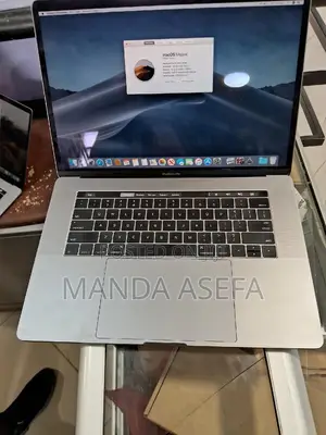 New Laptop Apple MacBook Pro 2016 16GB Intel Core i7 SSD 256GB