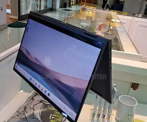 New Laptop Lenovo Yoga 710 16GB Intel Core I7 SSD 512GB