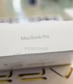 New Laptop Apple MacBook Pro 2022 M2 16GB Apple M2 SSD 512GB