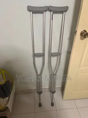 Brand New Crutches韋free Delivery Crutches土cranch$Crunch ክራንች