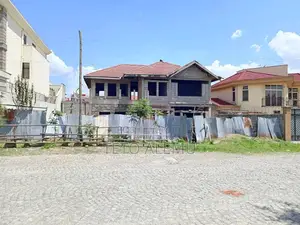 የሚሸጥ ፌኒሽግ ሰሚት ፍየል ቤት
