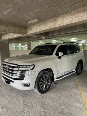 Toyota Land Cruiser 3.3 Diesel 4WD 2022 White