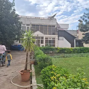 Furnished 8bdrm House in Hayat Compound, Bole for sale