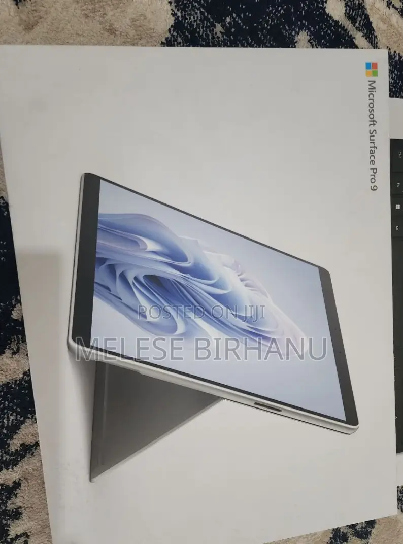 New Laptop Microsoft Surface Pro 9 8GB Intel Core I5 SSD 128GB