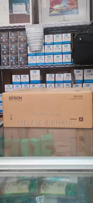 New Packed EB-E10 LCD Projector