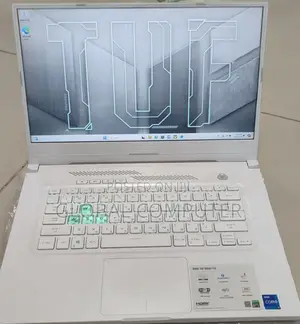 New Laptop HP Envy 17-3000 16GB Intel Core I7 SSD 512GB