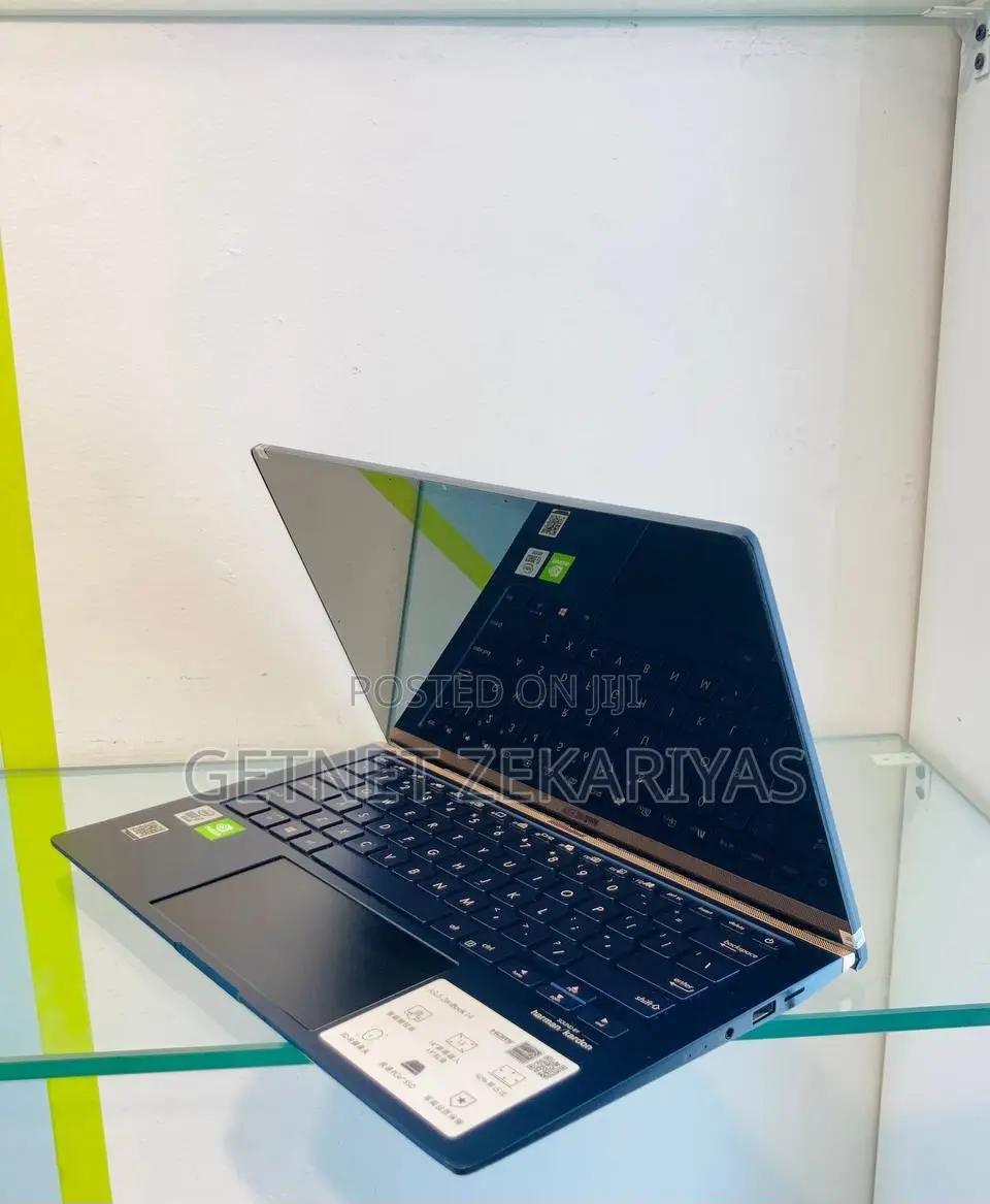 New Laptop Asus Zenbook Duo 14 8GB Intel Core I7 SSD 512GB