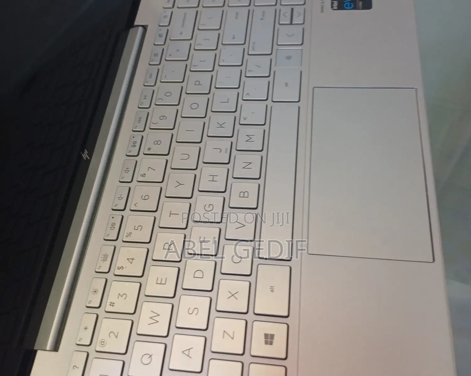 New Laptop HP Envy 14 8GB Intel Core i7 SSD 512GB
