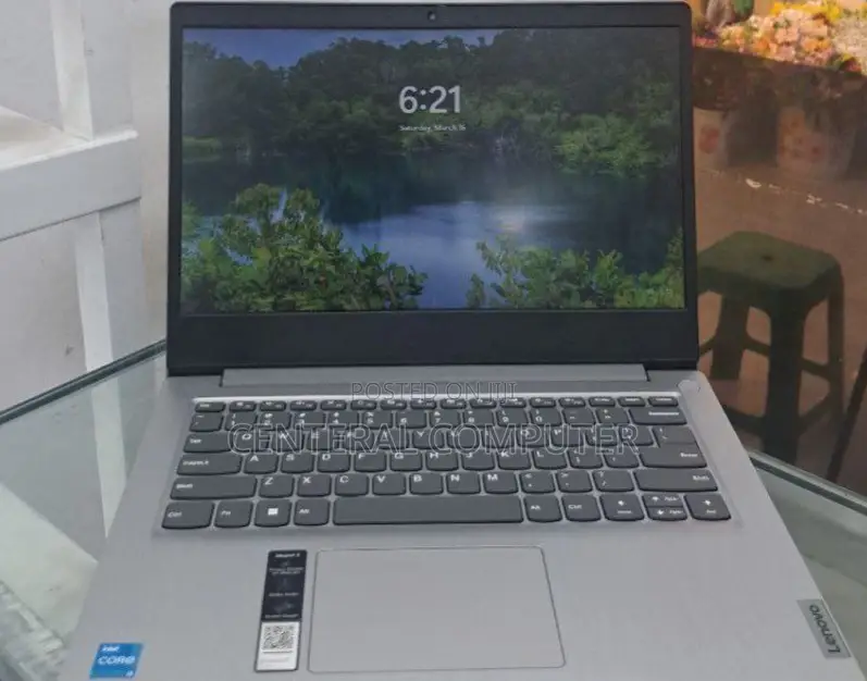New Laptop Lenovo IdeaPad Z580 8GB Intel Core I3 SSD 256GB