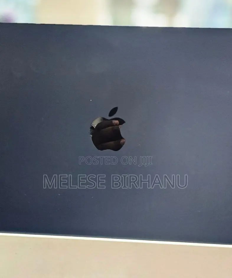 New Laptop Apple MacBook Air 2022 M2 8GB Apple M2 Ultra SSD 256GB