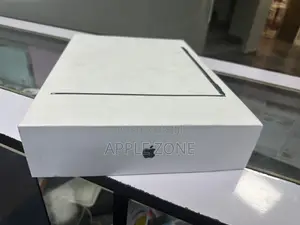 New Laptop Apple MacBook Air 2024 M3 13-Inch 8GB Apple M3 SSD 256GB