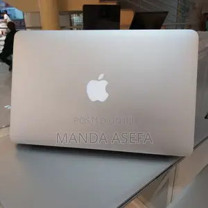New Laptop Apple MacBook Air 4GB Intel Core I5 SSD 128GB