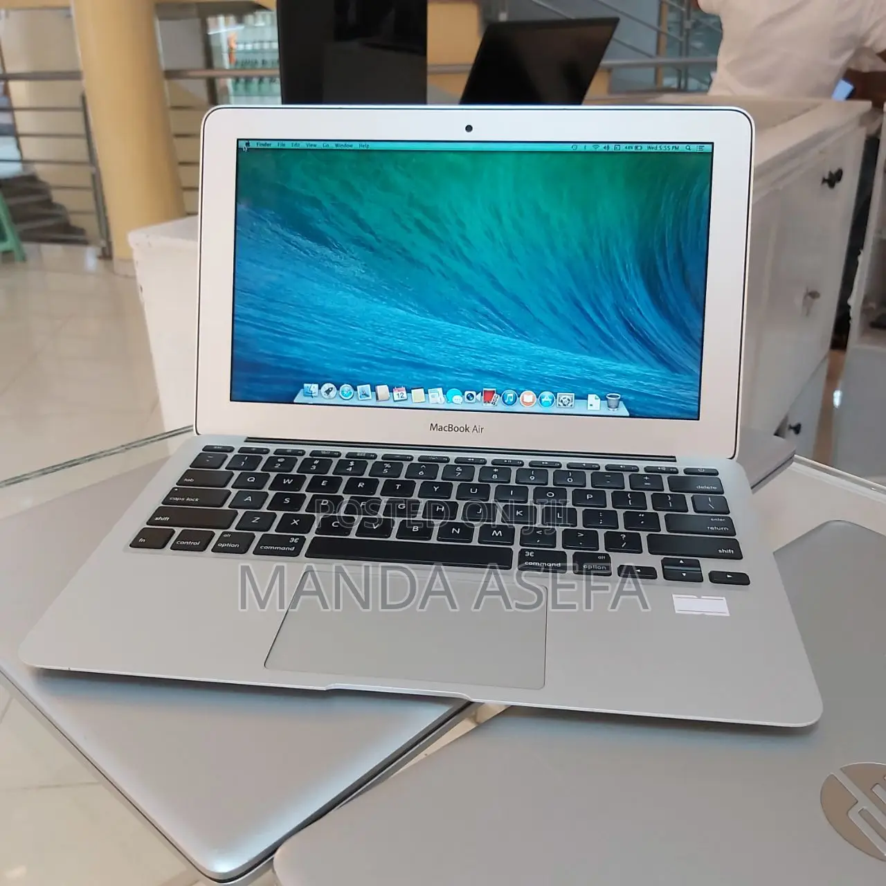 New Laptop Apple MacBook Air 4GB Intel Core I5 SSD 128GB