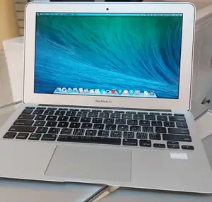 New Laptop Apple MacBook Air 2014 8GB Intel Core I5 SSD 128GB