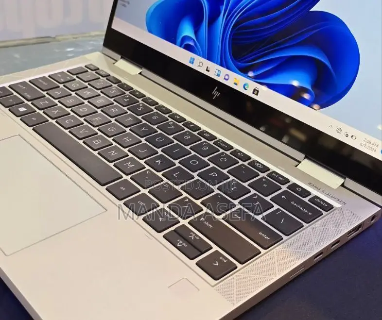 New Laptop HP Envy X360 8GB Intel Core I7 SSD 512GB