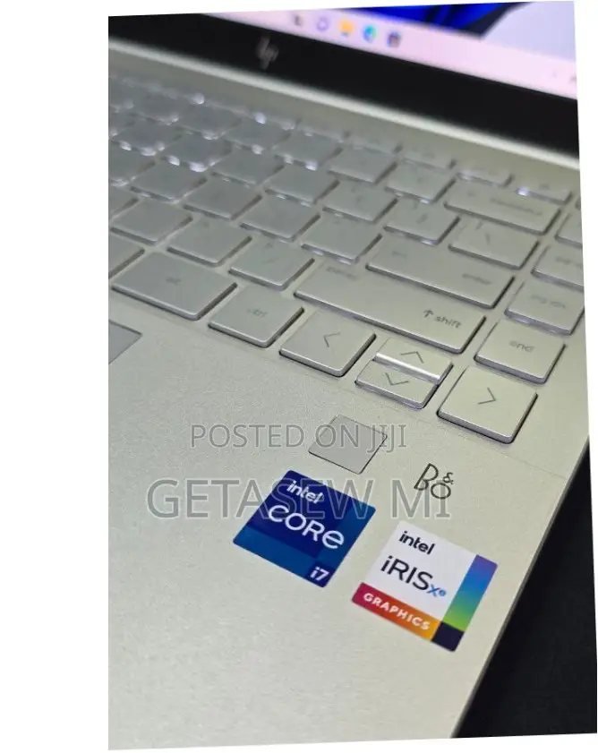 New Laptop HP Pavilion 15 16GB Intel Core i7 SSHD (Hybrid) 1T