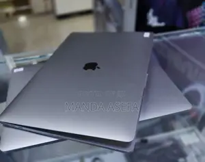 New Laptop Apple MacBook Pro 2017 16GB Intel Core I7 SSD 1T