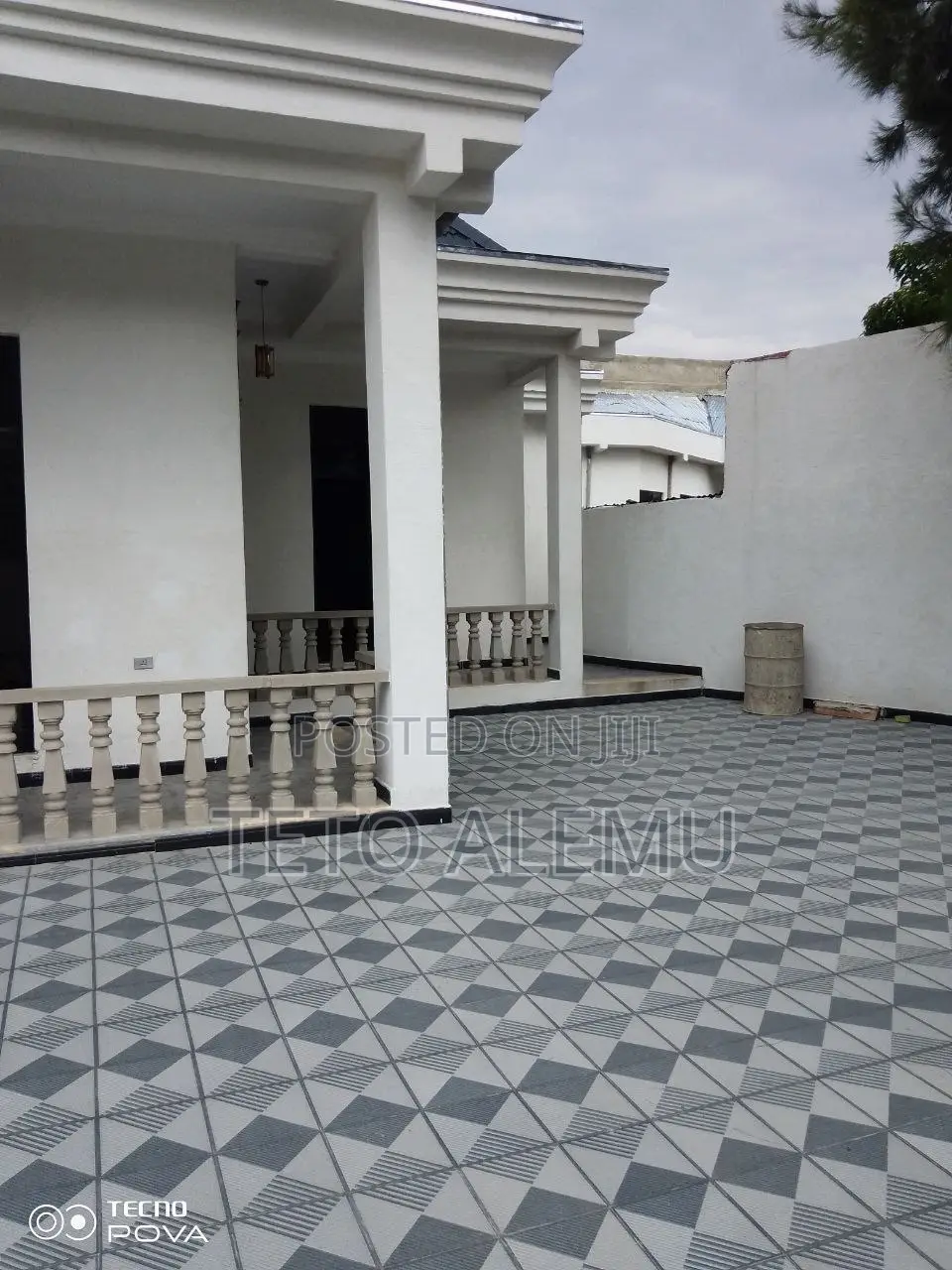 4bdrm Villa in የሚሸጥ ቪላ ይርር, Bole for sale