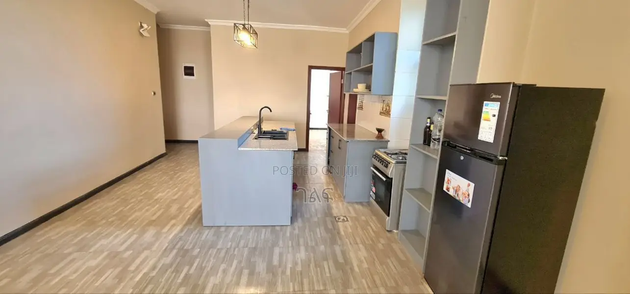 2bdrm Apartment in መሀል 22 ቅንጡ አፓርትመንት, Bole for sale