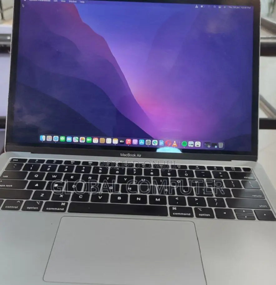 New Laptop Apple MacBook Air 2019 8GB Intel Core I5 SSD 256GB