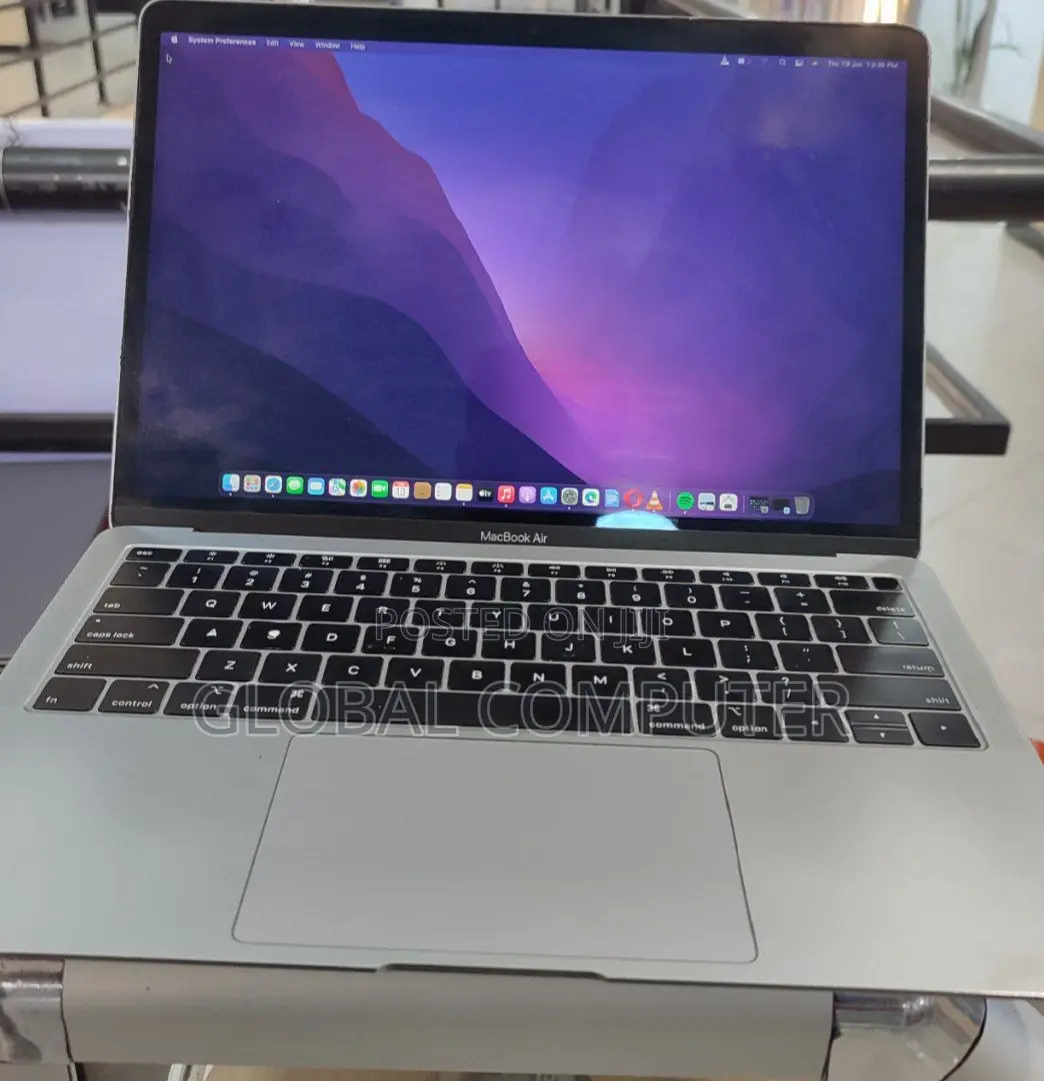 New Laptop Apple MacBook Air 2019 8GB Intel Core I5 SSD 256GB