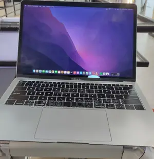 New Laptop Apple MacBook Air 2019 8GB Intel Core I5 SSD 256GB