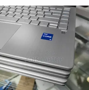 New Laptop HP Pavilion X360 8GB Intel Core I5 SSD 512GB