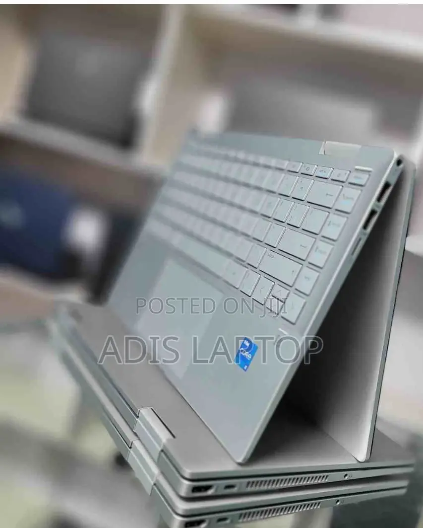 New Laptop HP Pavilion X360 8GB Intel Core I5 SSD 512GB