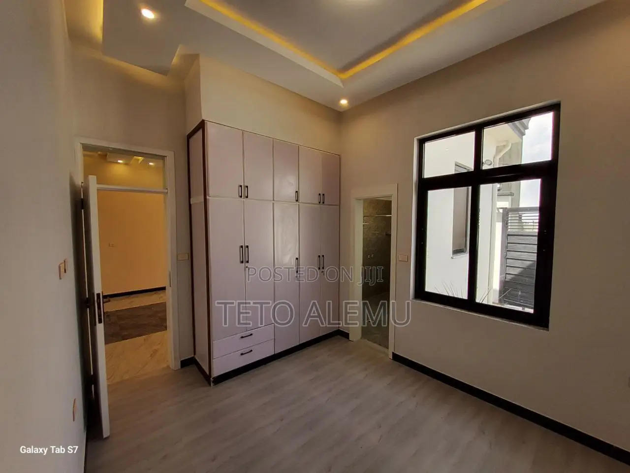 3bdrm Villa in የሚሸጥ ቪላ ቤት ሰሚት, Bole for sale