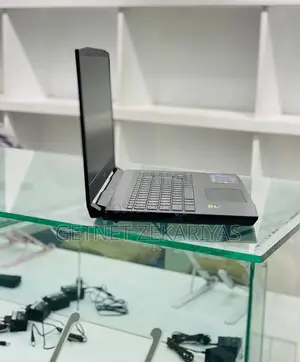 New Laptop MSI GE66 Raider 16GB Intel Core I7 SSD 1T