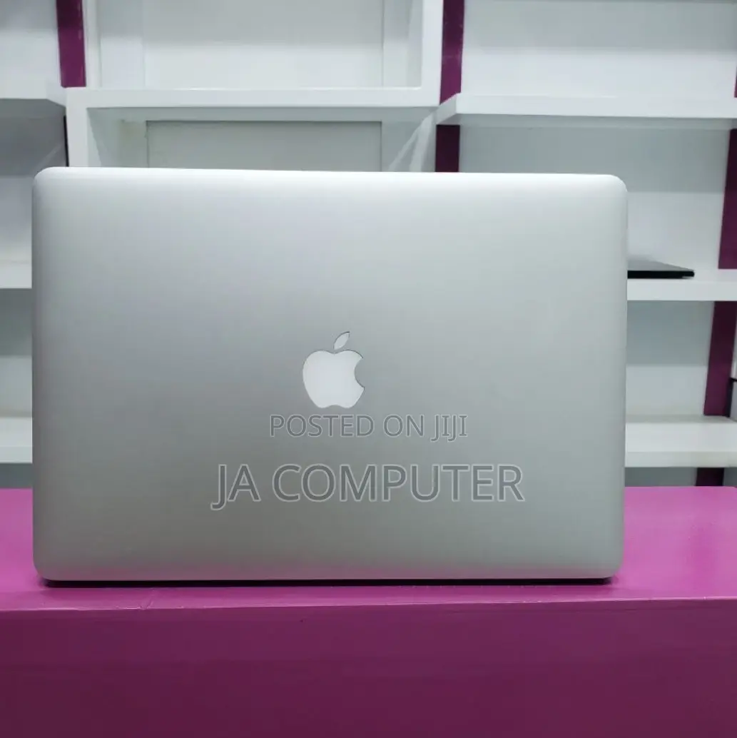 New Laptop Apple MacBook Pro 2015 16GB Intel Core I5 SSD 512GB