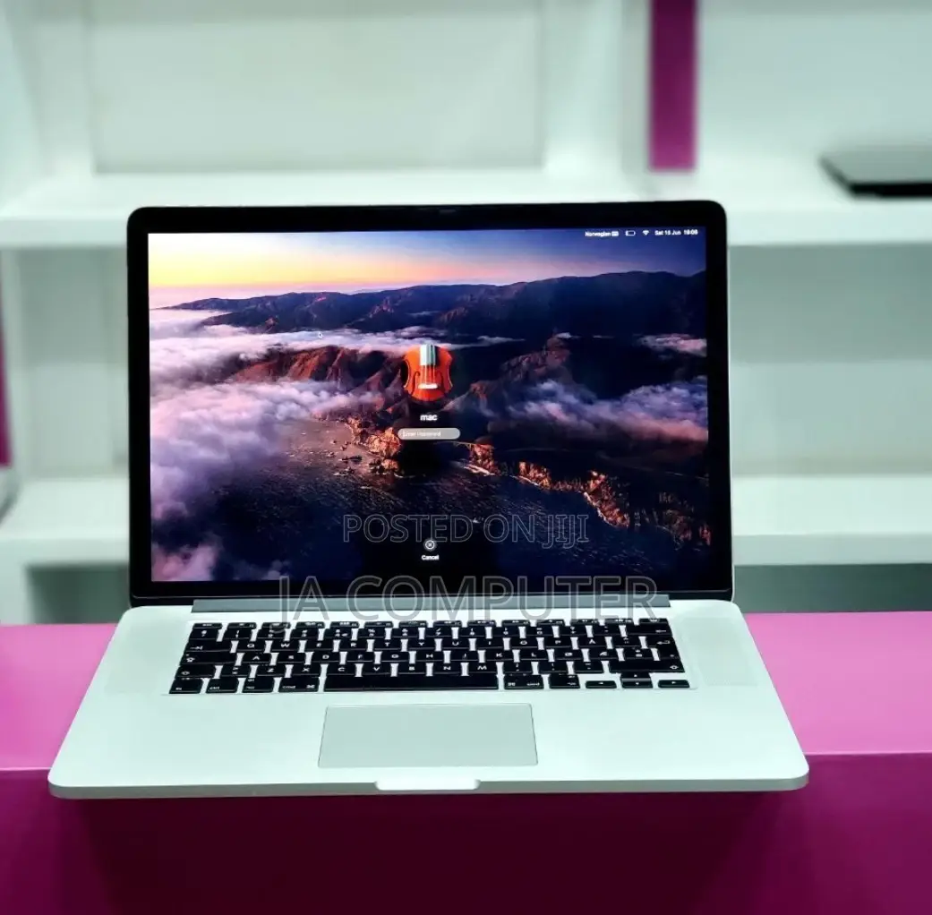New Laptop Apple MacBook Pro 2015 16GB Intel Core I5 SSD 512GB